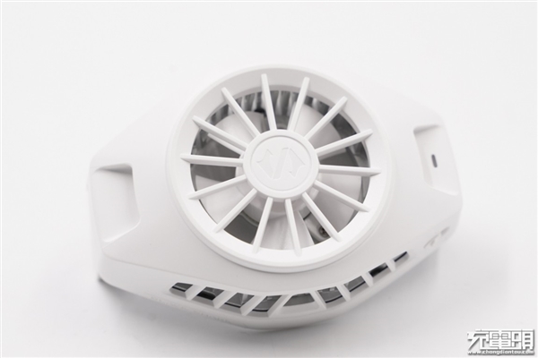 小米10定制版冰封散熱背夾BR11拆解:1分鐘降溫至15度的秘密在此