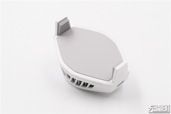 小米10定制版冰封散熱背夾BR11拆解:1分鐘降溫至15度的秘密在此