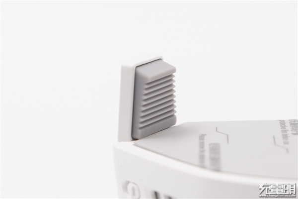 小米10定制版冰封散熱背夾BR11拆解:1分鐘降溫至15度的秘密在此