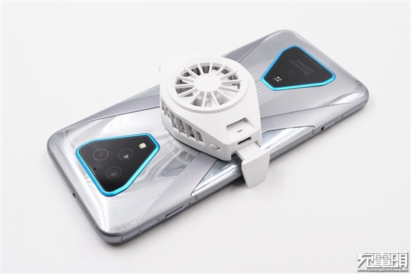 小米10定制版冰封散熱背夾BR11拆解:1分鐘降溫至15度的秘密在此