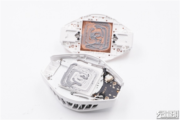 小米10定制版冰封散熱背夾BR11拆解:1分鐘降溫至15度的秘密在此