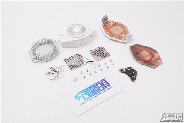 小米10定制版冰封散熱背夾BR11拆解:1分鐘降溫至15度的秘密在此