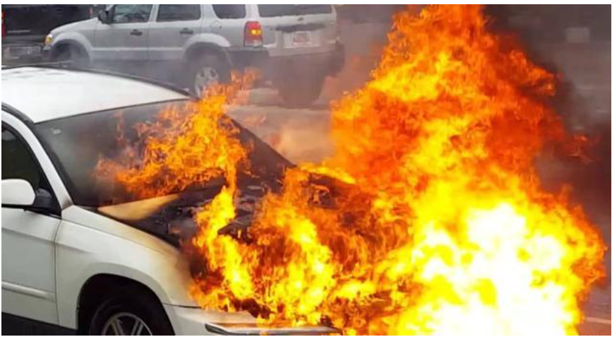 高溫引起的動(dòng)力電池?zé)崾y試分析