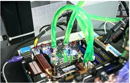 手機水冷散熱到底是怎么回事？