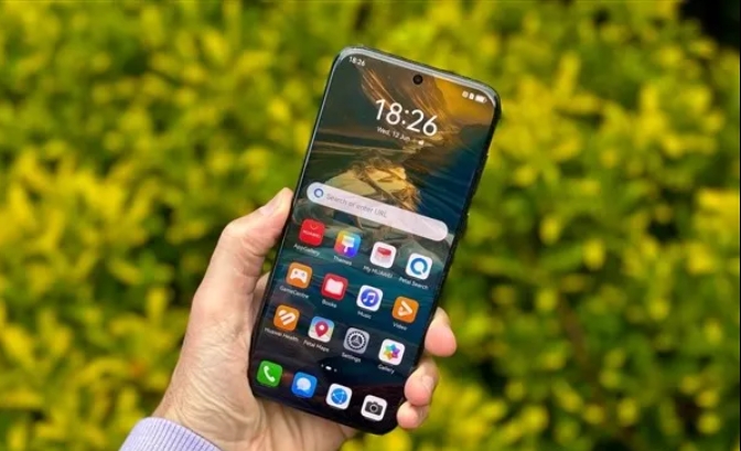 曝華為Mate 80系列內(nèi)置散熱風(fēng)扇：麒麟芯性能爆發(fā)