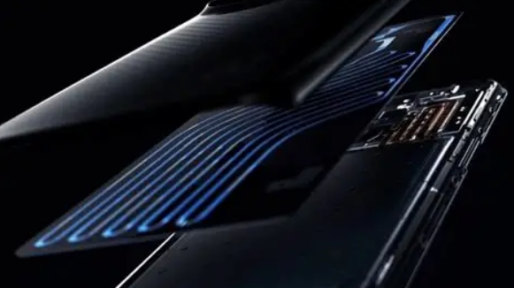 華為、OPPO入局！手機(jī)廠商探索主動(dòng)散熱