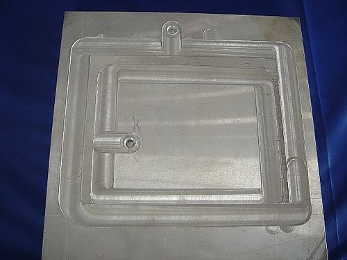 利用FLOEFD進行水冷板的仿真計算