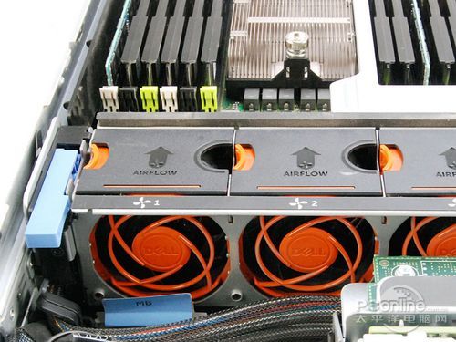 傳統(tǒng)服務(wù)器的風(fēng)扇