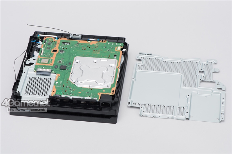 PS4 Pro主機(jī)拆解：散熱系統(tǒng)嘆為觀止